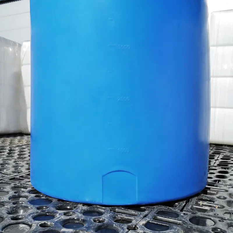 Емкость TOR 5000 л под плотность до 1,2 г/см³ с откидной крышкой синяя